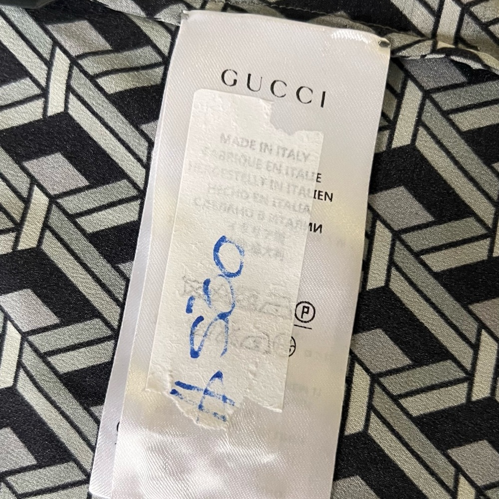 Gucci 100% silk blouse, fits up to M